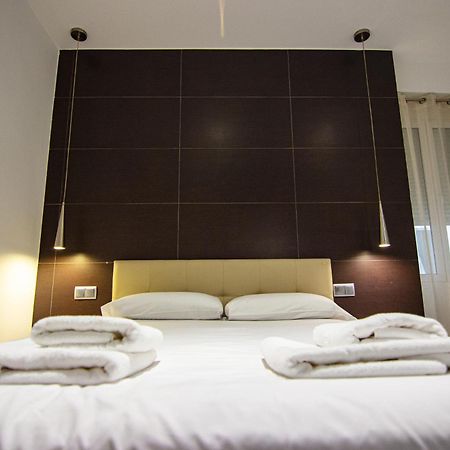 Apartamento Amplio Y Luminoso A 2 Min Del Centro Sevilla Eksteriør billede