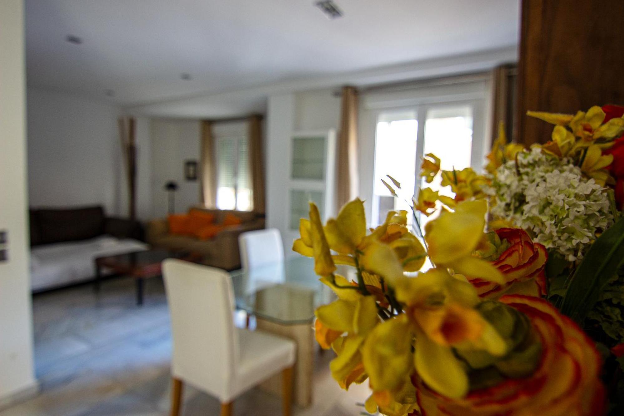 Apartamento Amplio Y Luminoso A 2 Min Del Centro Sevilla Eksteriør billede