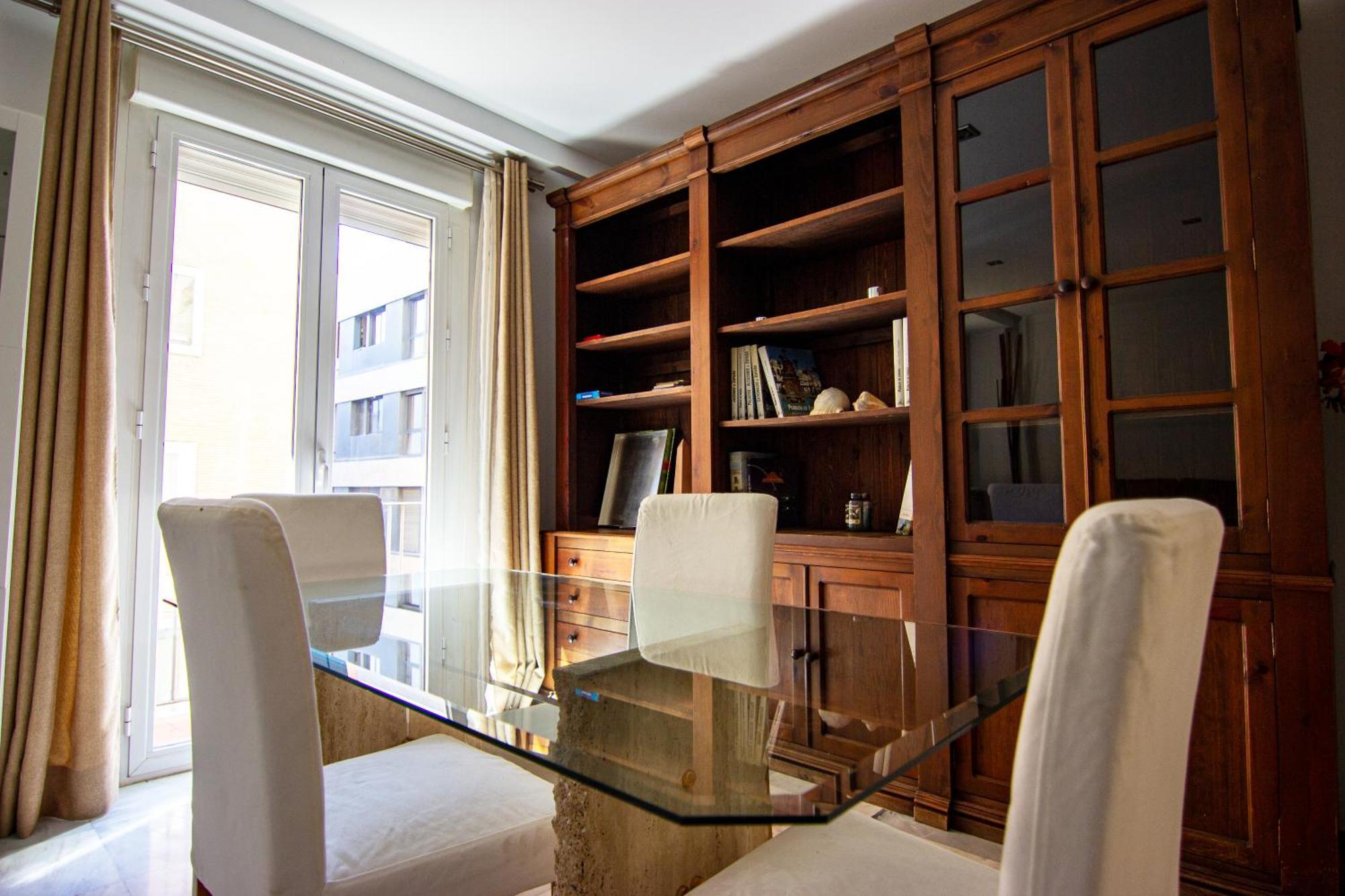 Apartamento Amplio Y Luminoso A 2 Min Del Centro Sevilla Eksteriør billede