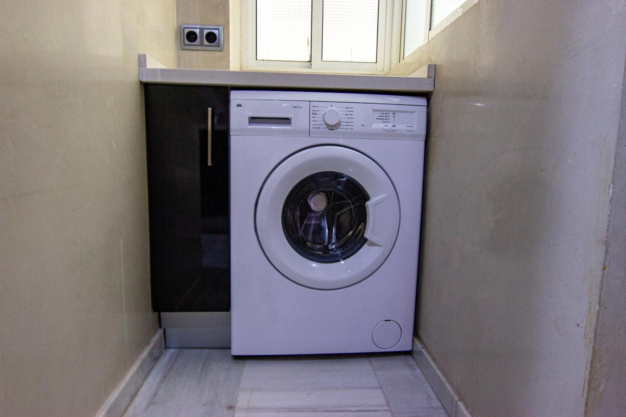 Apartamento Amplio Y Luminoso A 2 Min Del Centro Sevilla Eksteriør billede